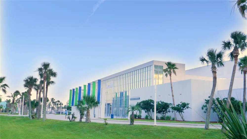 121-123 HOLLYWOOD AVENUE Daytona Beach, FL 32118