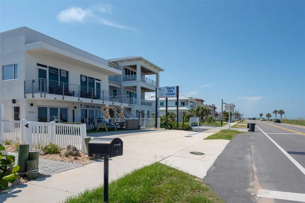 712 CENTRAL AVE Flagler Beach, FL 32136
