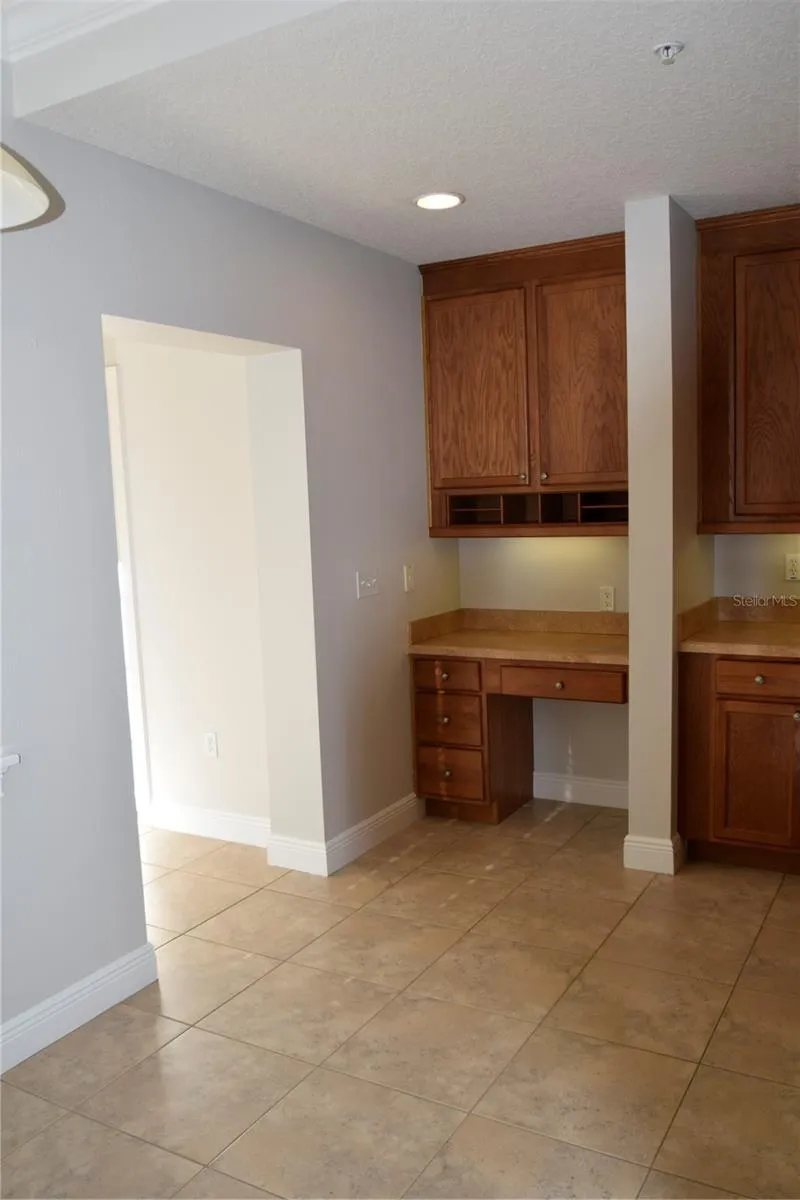1352 LAKE BALDWIN LANE #A Orlando, FL 32814