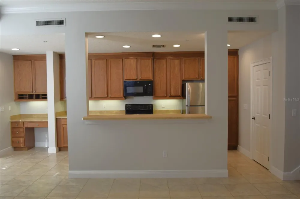 1352 LAKE BALDWIN LANE #A Orlando, FL 32814
