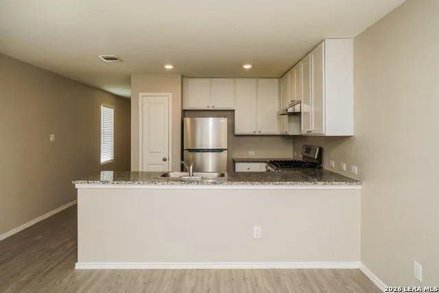 2402 Double Oak New Braunfels, TX 78130