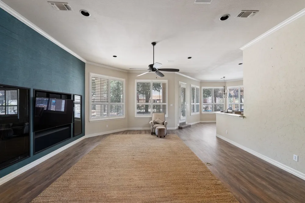 921 Fairway View Drive Mansfield, TX 76063
