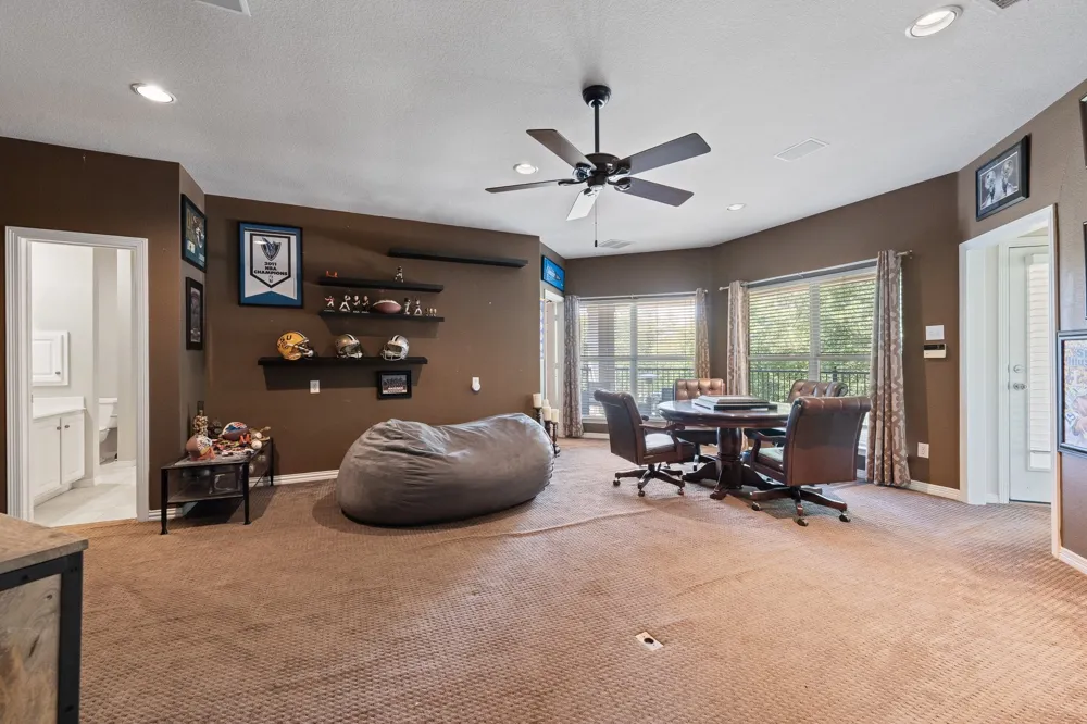 921 Fairway View Drive Mansfield, TX 76063