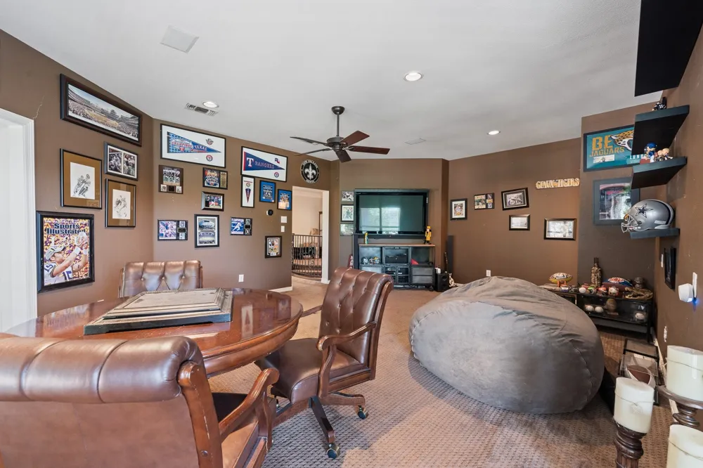 921 Fairway View Drive Mansfield, TX 76063
