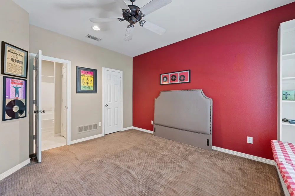 921 Fairway View Drive Mansfield, TX 76063