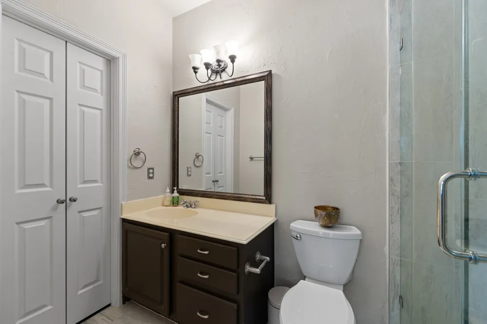 921 Fairway View Drive Mansfield, TX 76063