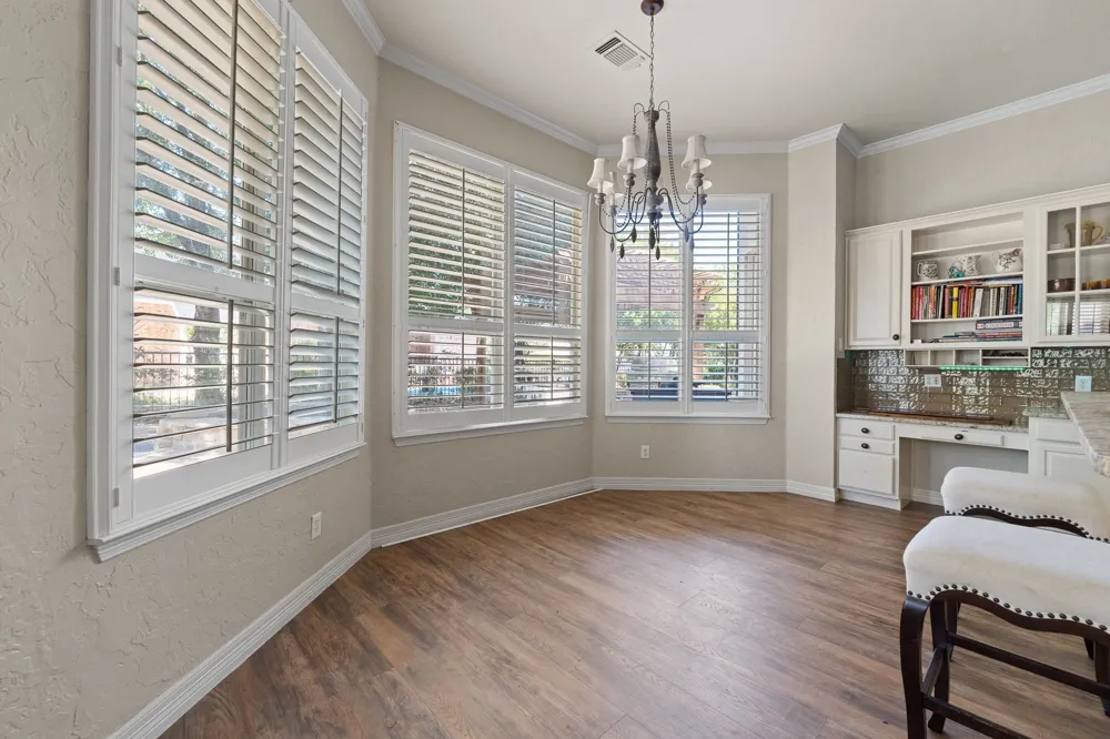921 Fairway View Drive Mansfield, TX 76063
