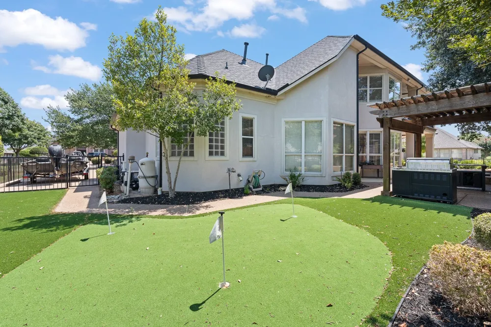 921 Fairway View Drive Mansfield, TX 76063