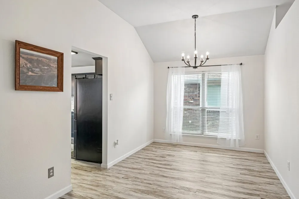 6925 Evening Shade Lane Arlington, TX 76002