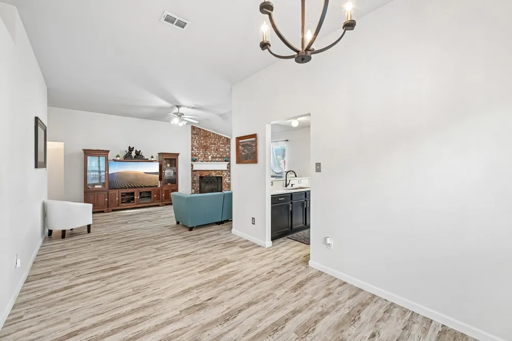 6925 Evening Shade Lane Arlington, TX 76002