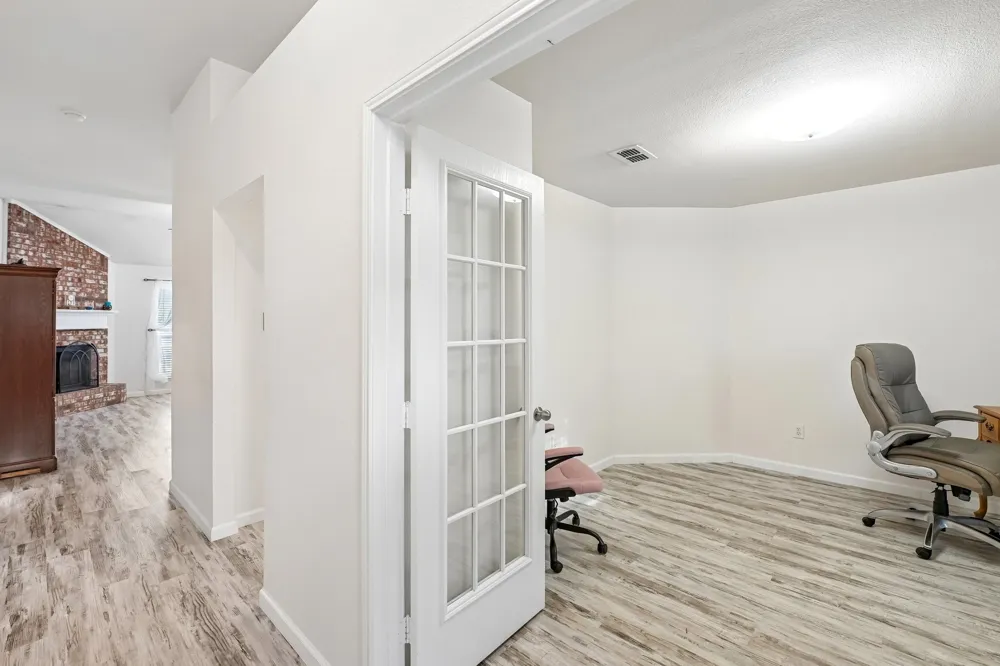 6925 Evening Shade Lane Arlington, TX 76002