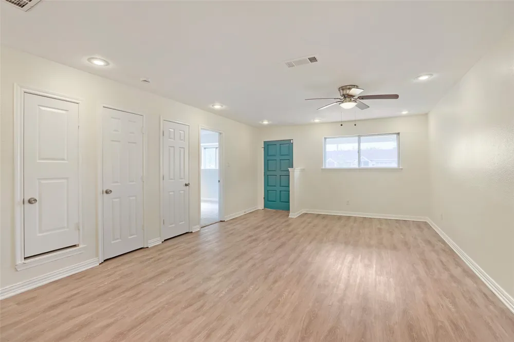 2903 E Mitchell Street Arlington, TX 76010