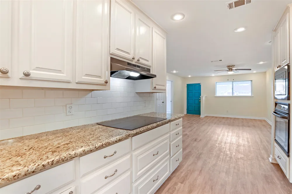 2903 E Mitchell Street Arlington, TX 76010