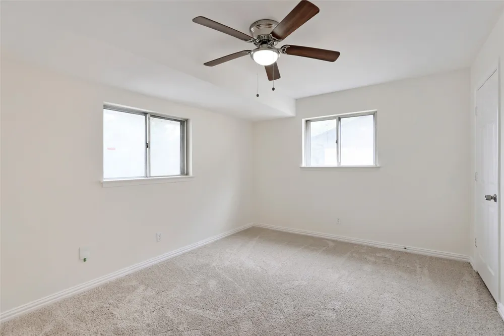 2903 E Mitchell Street Arlington, TX 76010