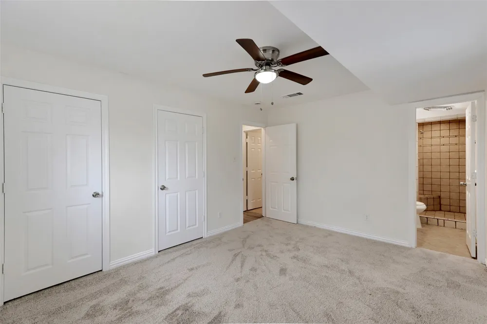 2903 E Mitchell Street Arlington, TX 76010