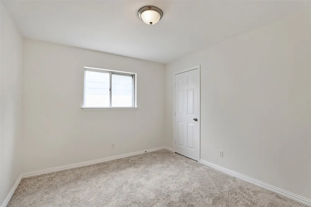 2903 E Mitchell Street Arlington, TX 76010