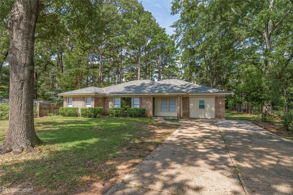8920 Shady Lane Shreveport, LA 71118