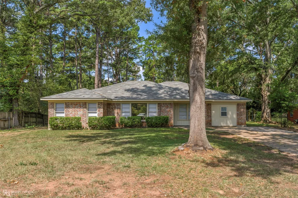 8920 Shady Lane Shreveport, LA 71118