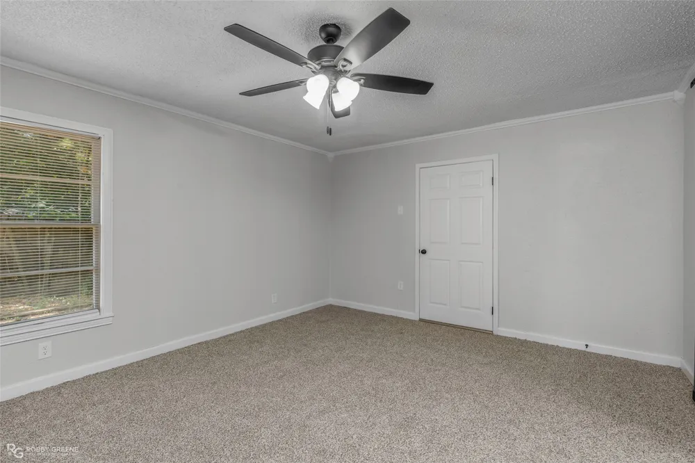 8920 Shady Lane Shreveport, LA 71118