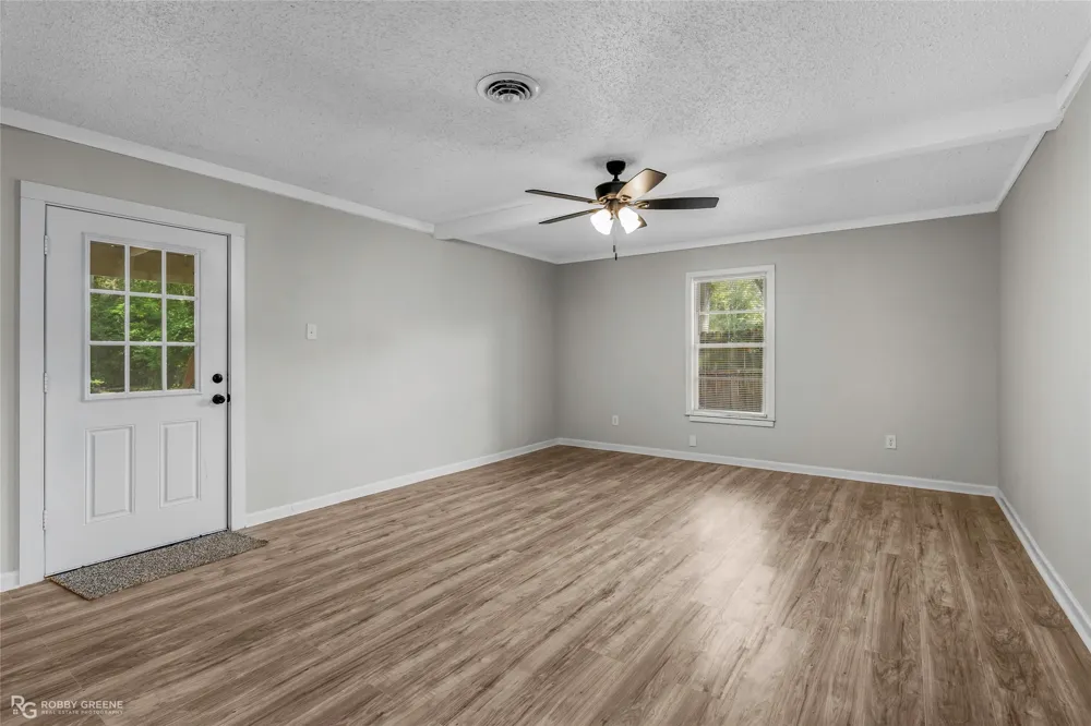 8920 Shady Lane Shreveport, LA 71118