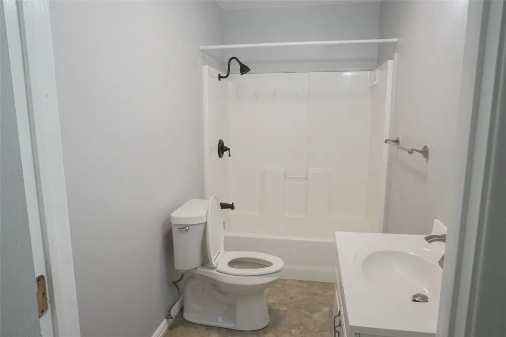 1813 Roberts Cut Off Road River Oaks, TX 76114