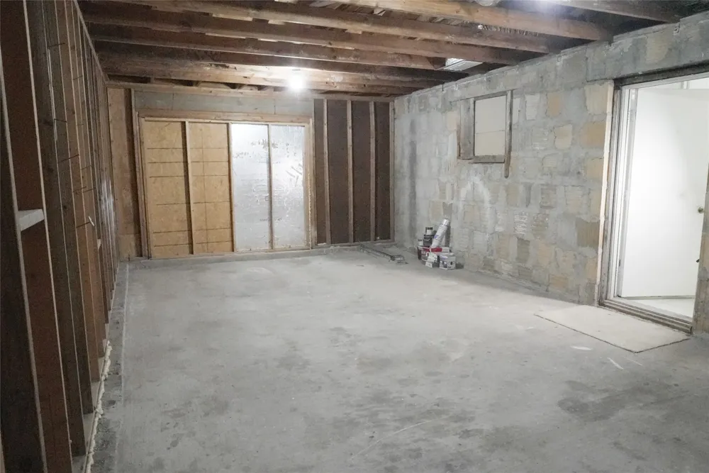 1813 Roberts Cut Off Road River Oaks, TX 76114