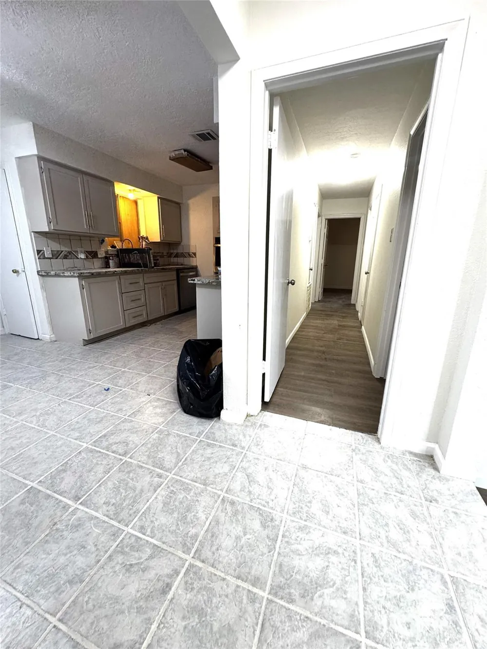 7625 Gleason Road Houston, TX 77016
