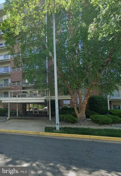 5250 VALLEY FORGE DRIVE #509