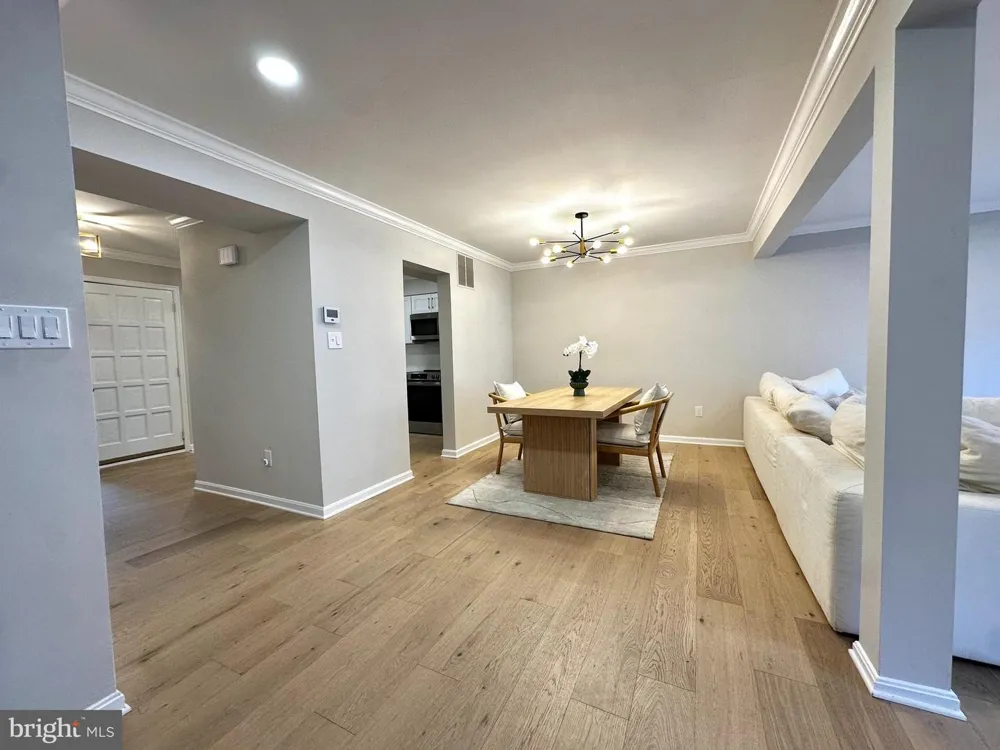 12 RIVER OAKS CIRCLE Baltimore, MD 21208