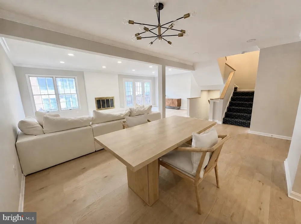 12 RIVER OAKS CIRCLE Baltimore, MD 21208