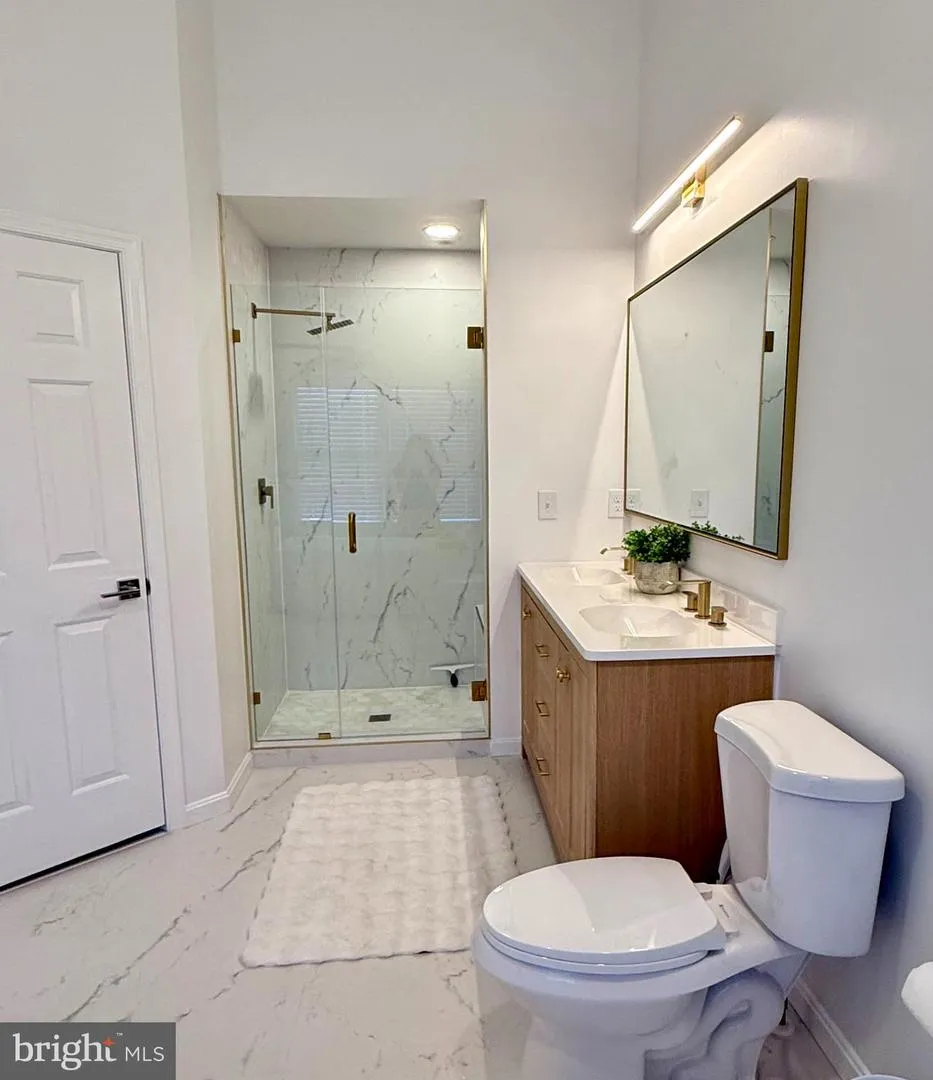 12 RIVER OAKS CIRCLE Baltimore, MD 21208