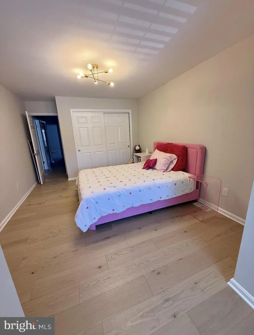 12 RIVER OAKS CIRCLE Baltimore, MD 21208