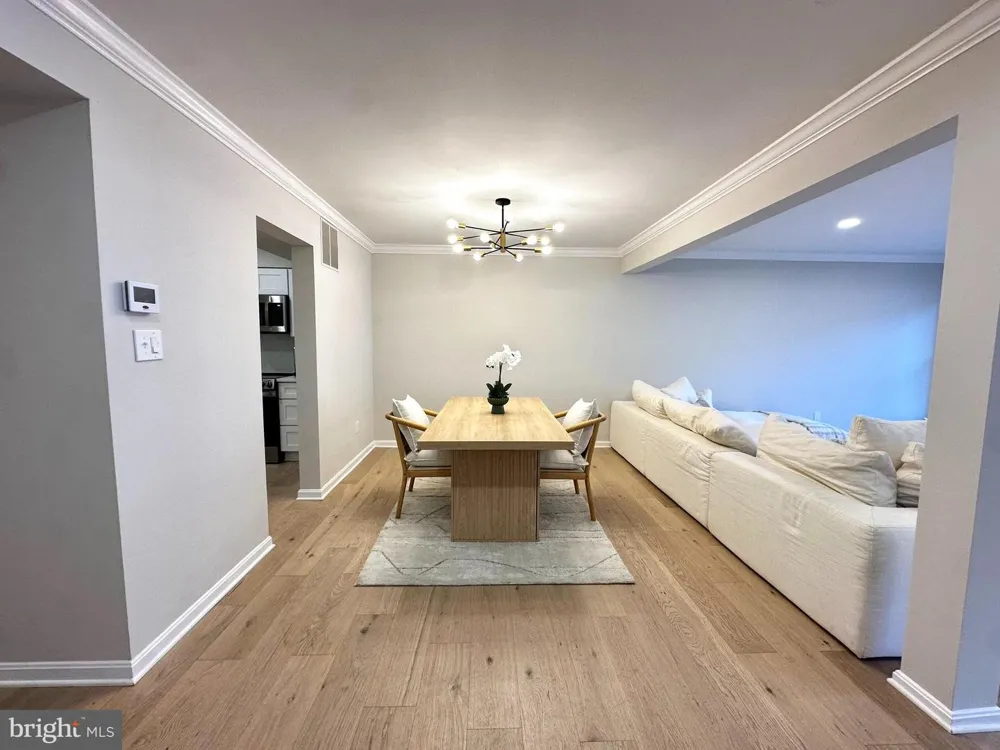 12 RIVER OAKS CIRCLE Baltimore, MD 21208