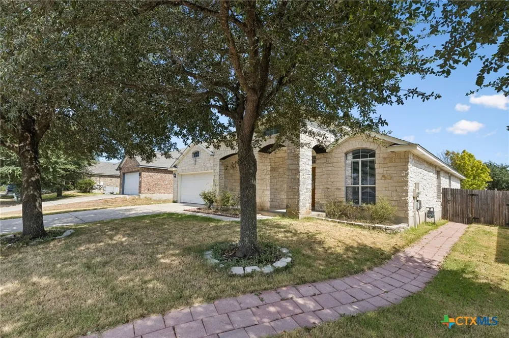 1512 Sweet Leaf Lane Pflugerville, TX 78660