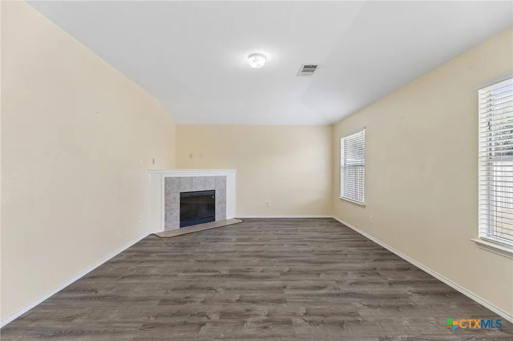 1512 Sweet Leaf Lane Pflugerville, TX 78660