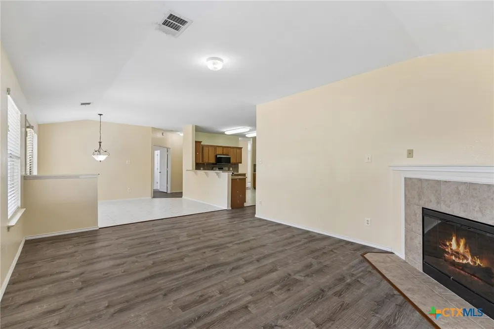 1512 Sweet Leaf Lane Pflugerville, TX 78660