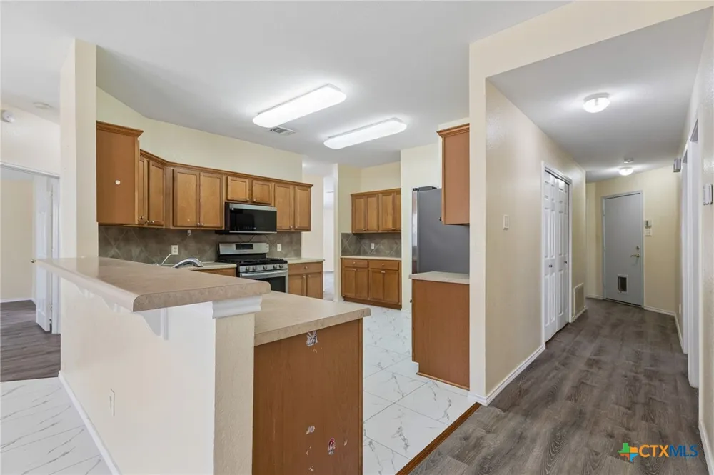 1512 Sweet Leaf Lane Pflugerville, TX 78660
