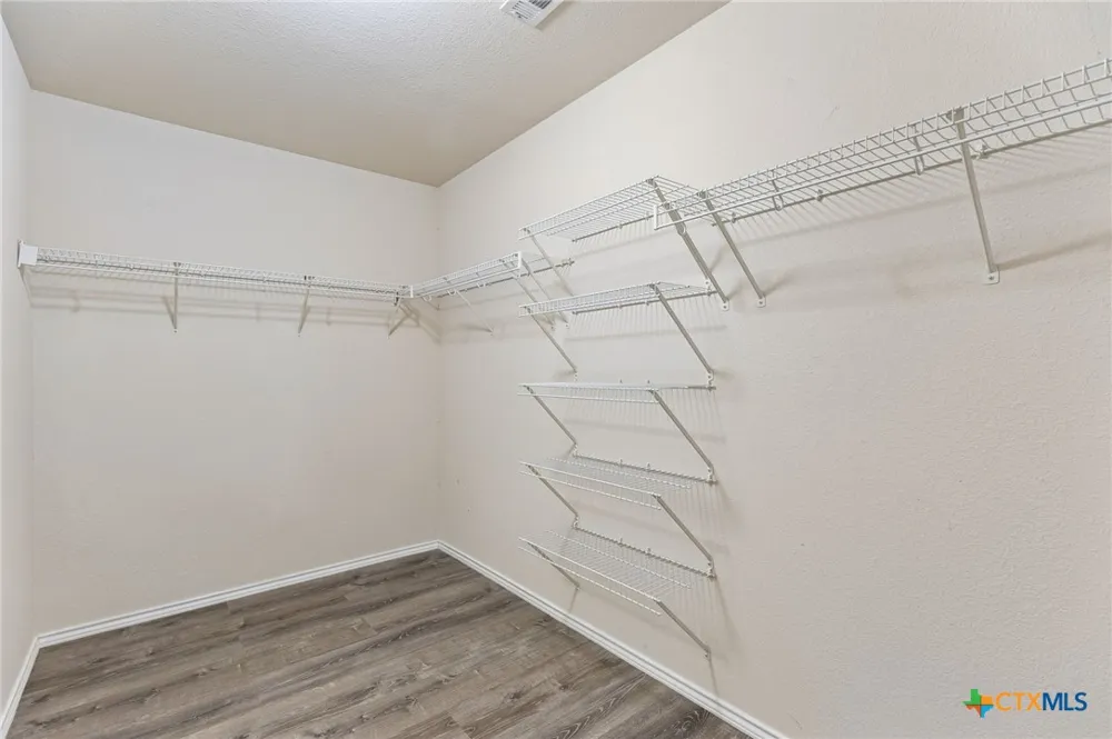 1512 Sweet Leaf Lane Pflugerville, TX 78660