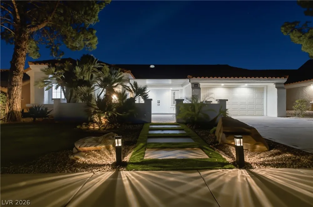 2920 Crown Ridge Drive Las Vegas, NV 89134