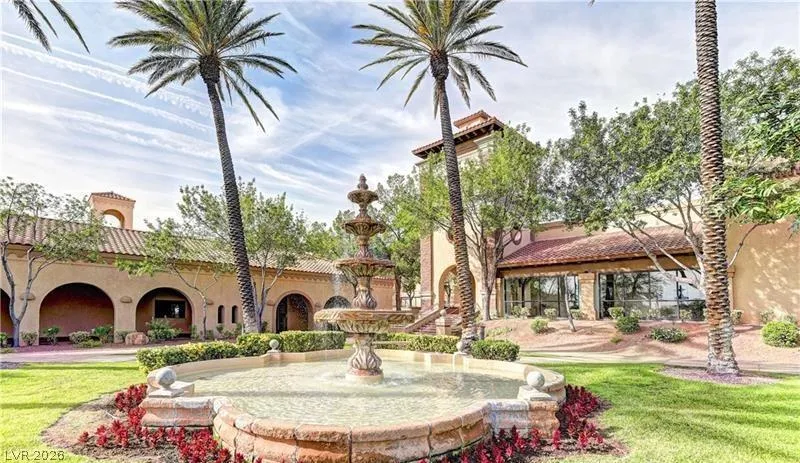 2920 Crown Ridge Drive Las Vegas, NV 89134