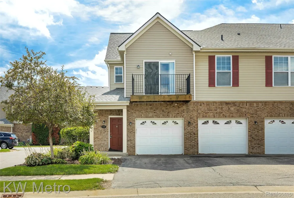 10130 RIDGE RUN STREET Hartland Township, MI 48855