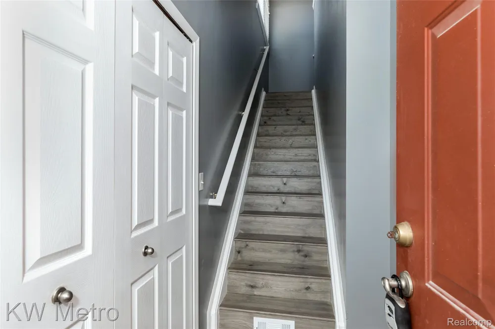 10130 RIDGE RUN STREET Hartland Township, MI 48855