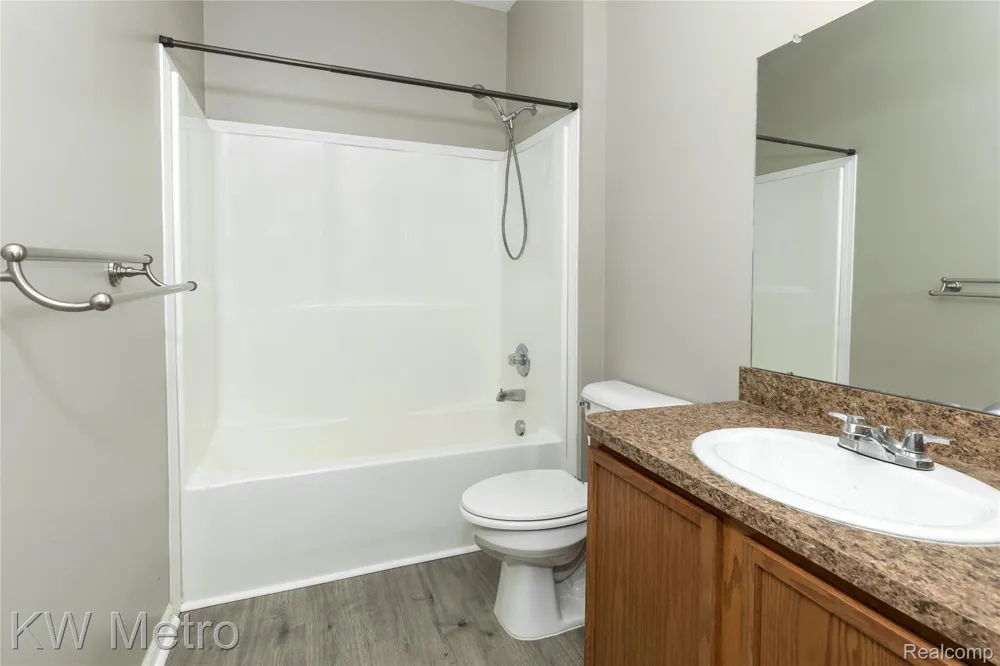 10130 RIDGE RUN STREET Hartland Township, MI 48855