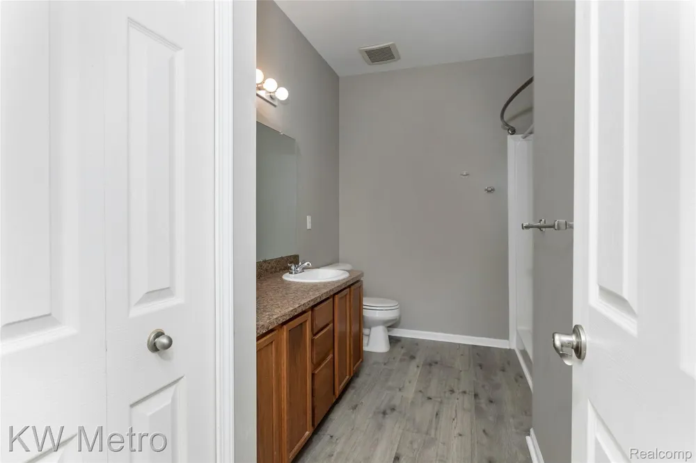 10130 RIDGE RUN STREET Hartland Township, MI 48855