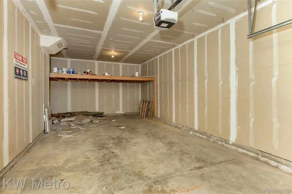 10130 RIDGE RUN STREET Hartland Township, MI 48855