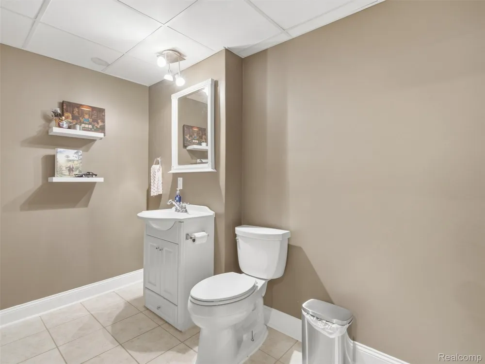 48217 Providence Macomb Township, MI 48044
