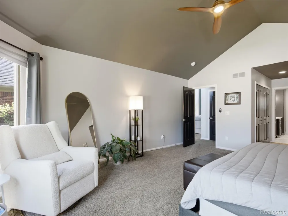 48217 Providence Macomb Township, MI 48044