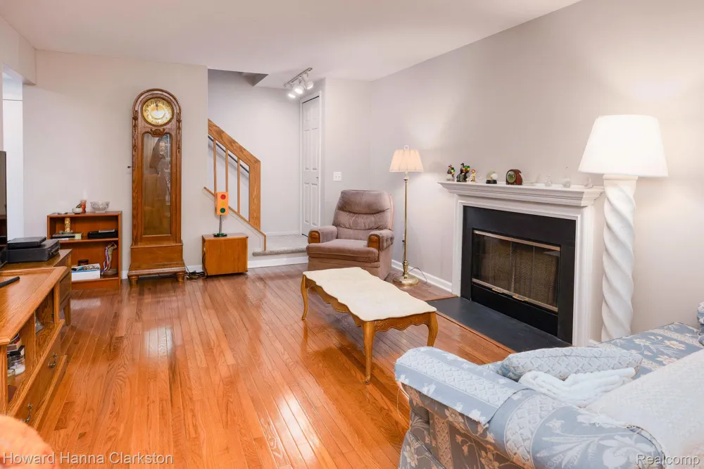 3145 Hidden Ridge Drive Waterford Charter Township, MI 48328