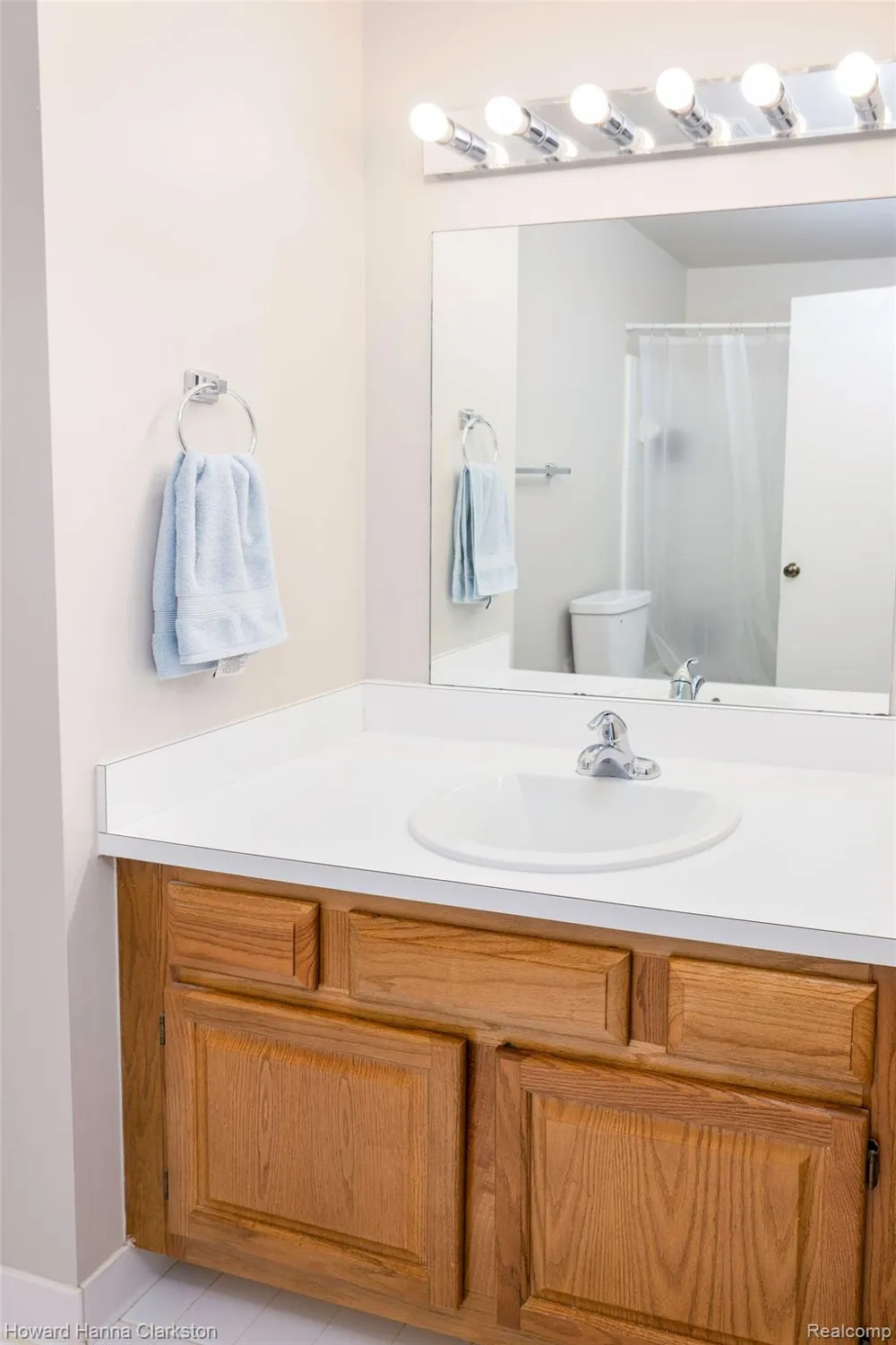 3145 Hidden Ridge Drive Waterford Charter Township, MI 48328