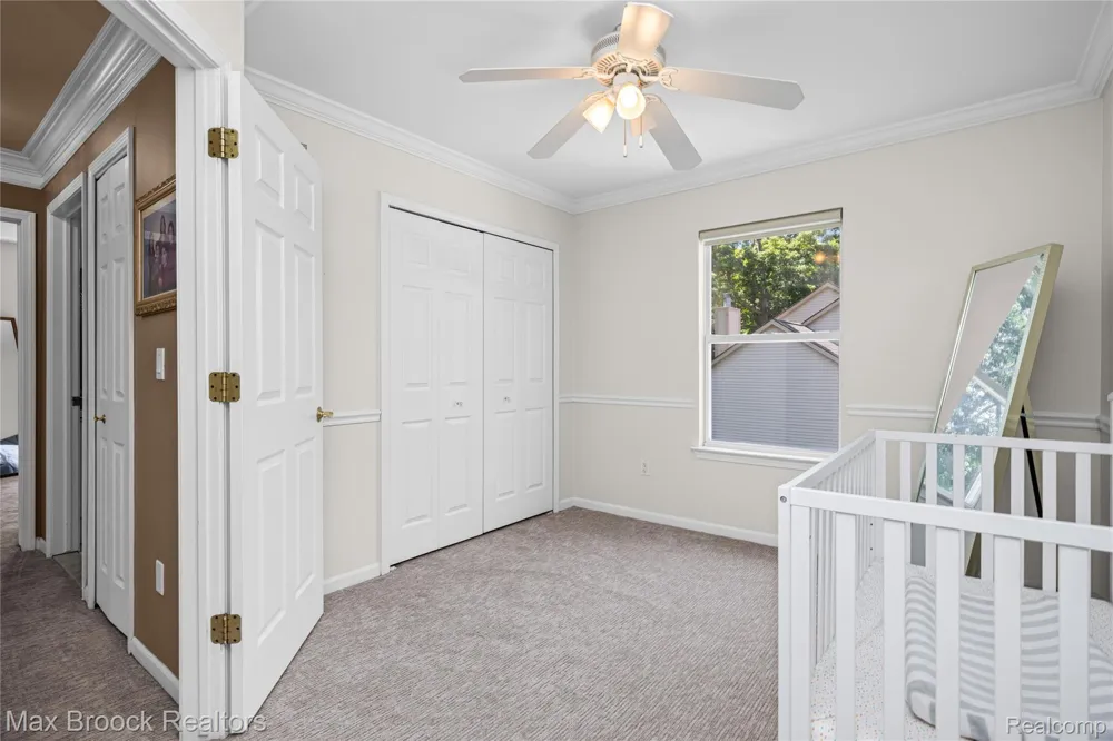 2322 Sandlewood Drive White Lake Charter Township, MI 48383